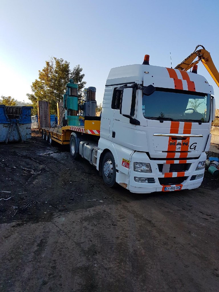 Transport en porte char de matériels TP